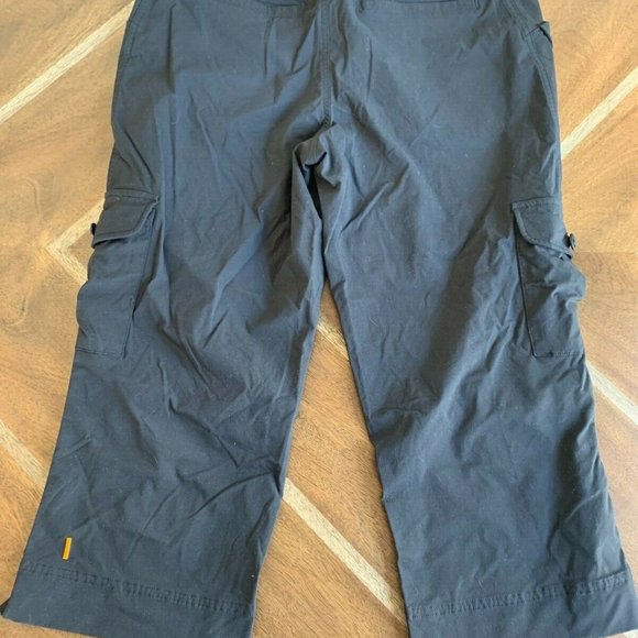 Lucy Womans M Black Capri Pants Cargo Pant Style - Picture 3 of 3